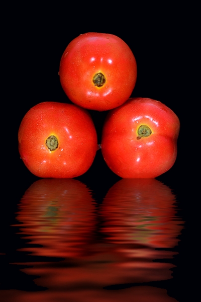 Trio Tomato by Robin Karim