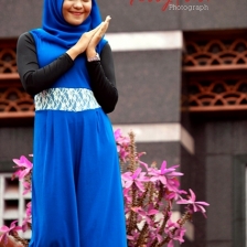 Gadis Berkerudung Biru by Ferry Herdiyanto