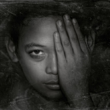 last child  by johanes apner gamboa bawiling